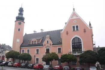 Hlavní (východní) průčelí ( © Ivan Grisa 09/2010)