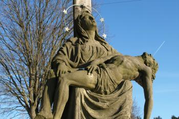 Pieta v Kačerově ( © Milan Caha 01/2009)