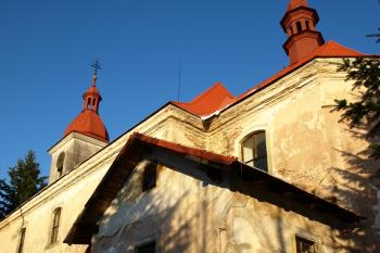 kostel od jihu ( © Milan Caha 01/2009)