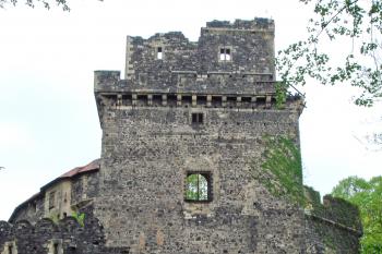 Donjon ( © Iva Spurná 7.5.2007)