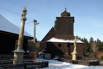 zvonice od jihovýchodu ( © Milan Caha 01/2009)