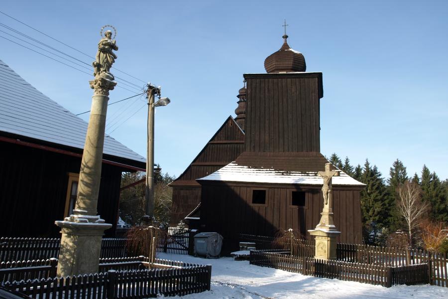 zvonice u kostela sv. Petra a Pavla