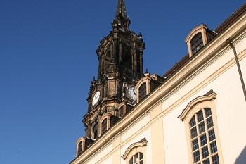 Západní část kostela a věž od jihu (© Ivan Grisa, 01/2009)