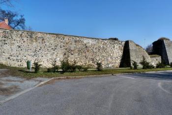 Vodní hrad Lipý ( © František Kinař 05/2017)
