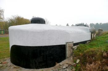horní část srubu s těžkým zvonem ( © Jan P. Štěpánek 10/2008)