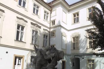 Nádvoří (© Johannes Cladis, 09/2015)