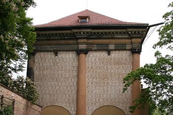 Západní průčelí ( © Ivan Grisa 05/2009)
