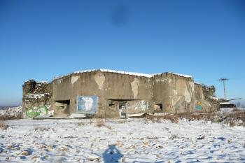 jižní fronta pěchotního srubu ( © Jan P. Štěpánek 01/2009)