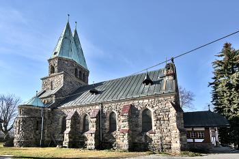 Evangelický kostel ( © Luděk Pitter 03/2007)