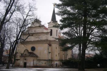 Kostel od jihozápadu (© Ivan Grisa, 02/2006)
