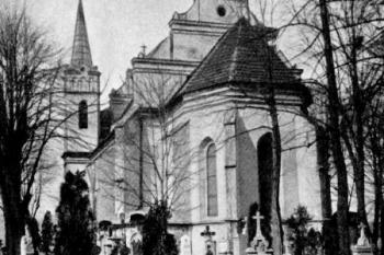 pohled od východu na konci 19. století ( © Antonín Podlaha: Soupis památek historických a uměleckých v Království Českém, sv. 09 Politický okres Rokycanský, Archaelogická komise při České akademii císaře Františka Josefa pro vědy, slovesnost a umění, Praha 1900)