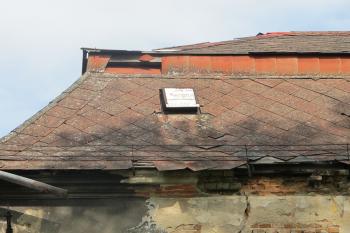 detail mansardové střechy nového zámku (© D Dohňanský, 05/2018)