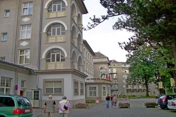 Lázně Jeseník - hlavní budova - Priessnitz sanatorium (© Ivo Rozehnal, 07/2011)