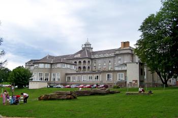 Lázně Jeseník - hlavní budova - Priessnitz sanatorium (© Ivo Rozehnal, 07/2011)