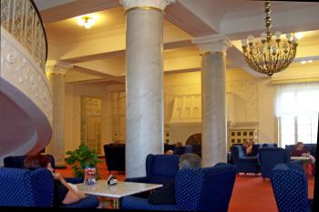 Lázně Jeseník - Uvnitř Priessnitzova sanatoria (© Ivo Rozehnal, 07/2011)
