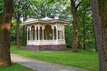 Lázně Jeseník - altánek na Promenádě (© Ivo Rozehnal, 07/2011)