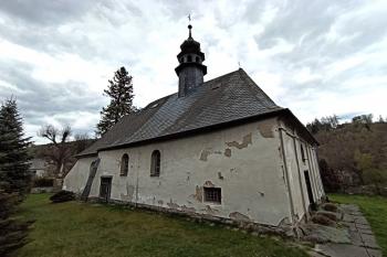 celkový pohled od severozápadu (© Jan P. Štěpánek 04/2020)