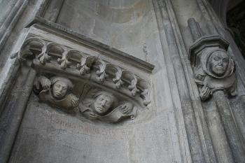 Figurální výzdoba jižní předsíně ( © Ivan Grisa 06/2008)