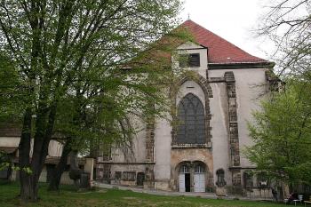 Západní průčelí ( © Ivan Grisa 04/2009)