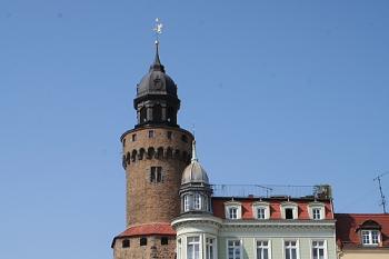 Reichenbašská věž z náměstí Obermarktu ( © Ivan Grisa 04/2007)