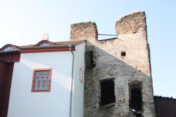 Věž od severu ( © Ivan Grisa 07/2010)