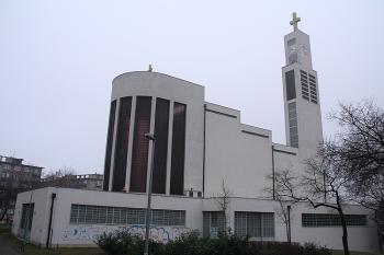 Kostel od západu ( © Ivan Grisa 02/2009)