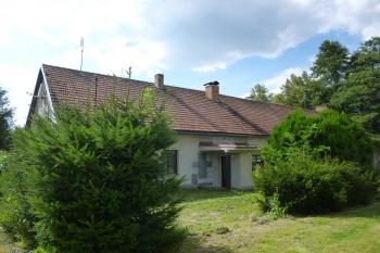 Lhotice-nová tvrz (© Vlastislav Mareček, 08/2016)