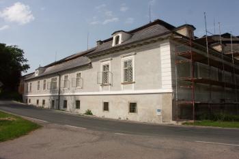 jižní nároží ( © Milan Caha 06/2008)