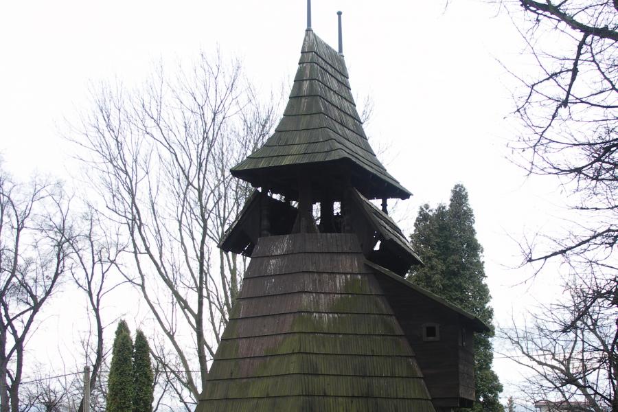 zvonice u kostela Nejsvětější Trojice