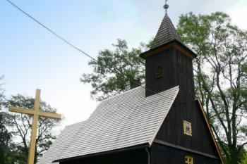 severozápadní nároží kostelíka sv. Mikuláše ( © Jan P. Štěpánek 09/2008)