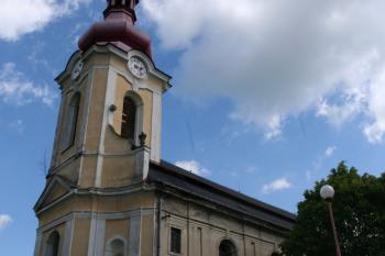 Kostel od jihozápadu ( © Ivan Grisa 05/2009)