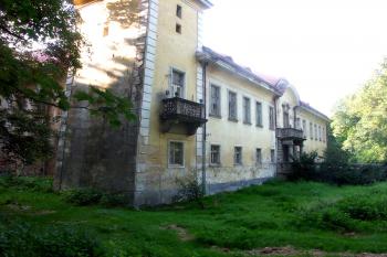východní průčelí ( © Milan Caha 08/2008)