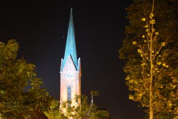noční pohled na věž (© Tomáš Berka, 09/2007)