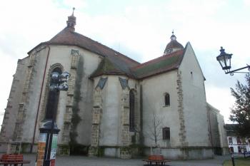 presbytář kostela ( © Milan Caha 06/2008)