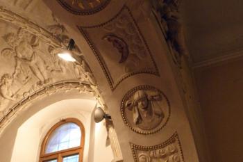 Detail štukové výzdoby triumfálního oblouku (©doxa  , 01/2014)