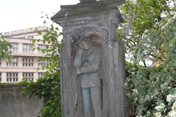 Náhrobek myslivce Václava Hory z války 1866 (© doxa , 01/2014)