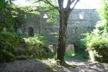 Zdi jižního paláce (© Jaroslav Šefčík, 03/2009)