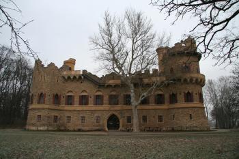 Průčelí Janova hradu (© Petr Nožička, 12/2008)