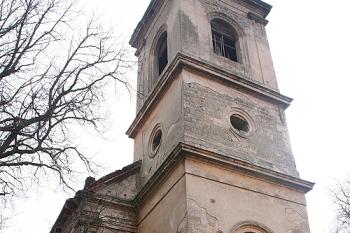 Západní empírová věž (© Ivan Grisa, 03/2009)