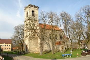 kostel Nanebevzetí Panny Marie (© Jiří Čížek, 04/2010)