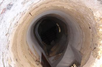 šachta schodiště ( © Jiří Čížek 04/2007)