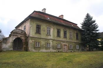 Fara od severozápadu (© Ivan Grisa, 03/2009)
