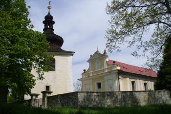 Kostel sv. Barbory - Zahrádky Mnichov (© Pavel Jarý, 05/2011)
