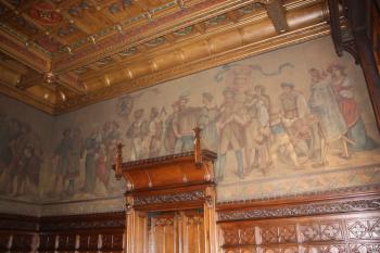 Zasedací místnost, malba na východní stěně ( © Ivan Grisa 09/2009)