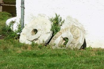  ( © Milan Caha 08/2007)
