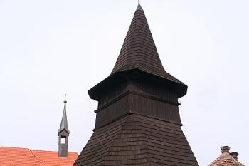 Zvonice od jihu (© Ivan Grisa, 03/2009)