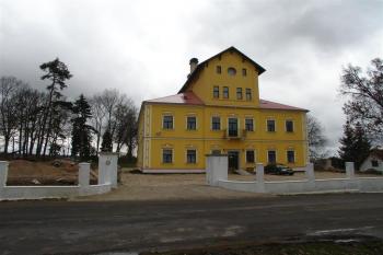 zámek Tuř ( © Jiří Čížek 03/2009)