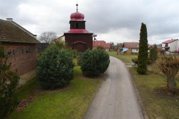 Zvonice u kostela ( © Jiří Čížek 03/2009)