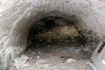 východní místnost paláce ( © Pavel Zany Komárek 25/9/2004)