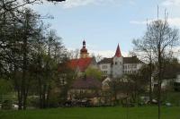 zvonice u kostela sv. Petra a Pavla